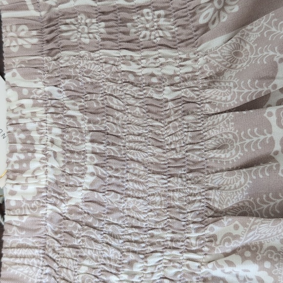 Comfy beach Shorts in Tan Mandala Print - Picture 5 of 8